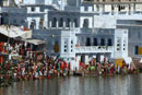 Pilgrims at ghat - Pushkar